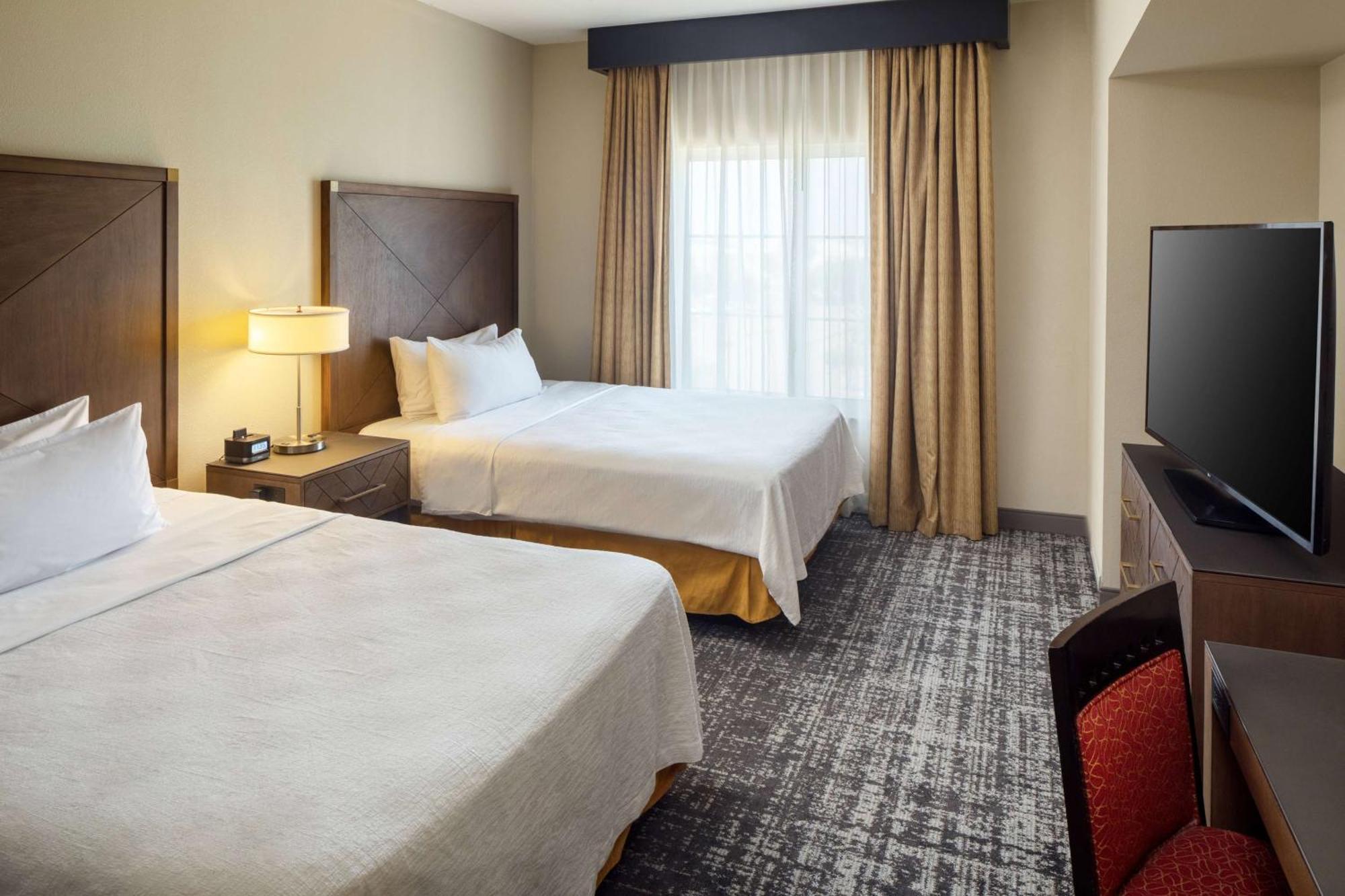 Embassy Suites By Hilton לארדו מראה חיצוני תמונה