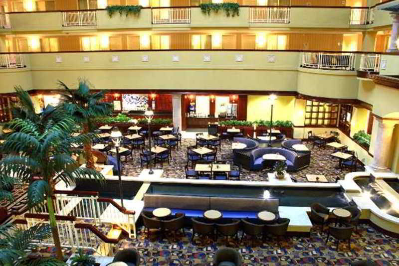 Embassy Suites By Hilton לארדו מראה חיצוני תמונה